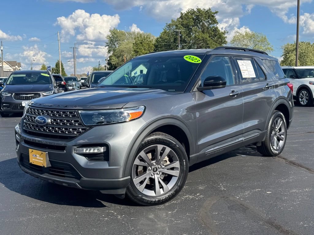 Certified 2023 Ford Explorer XLT w/ Equipment Group 202A AWD/4WD image 30