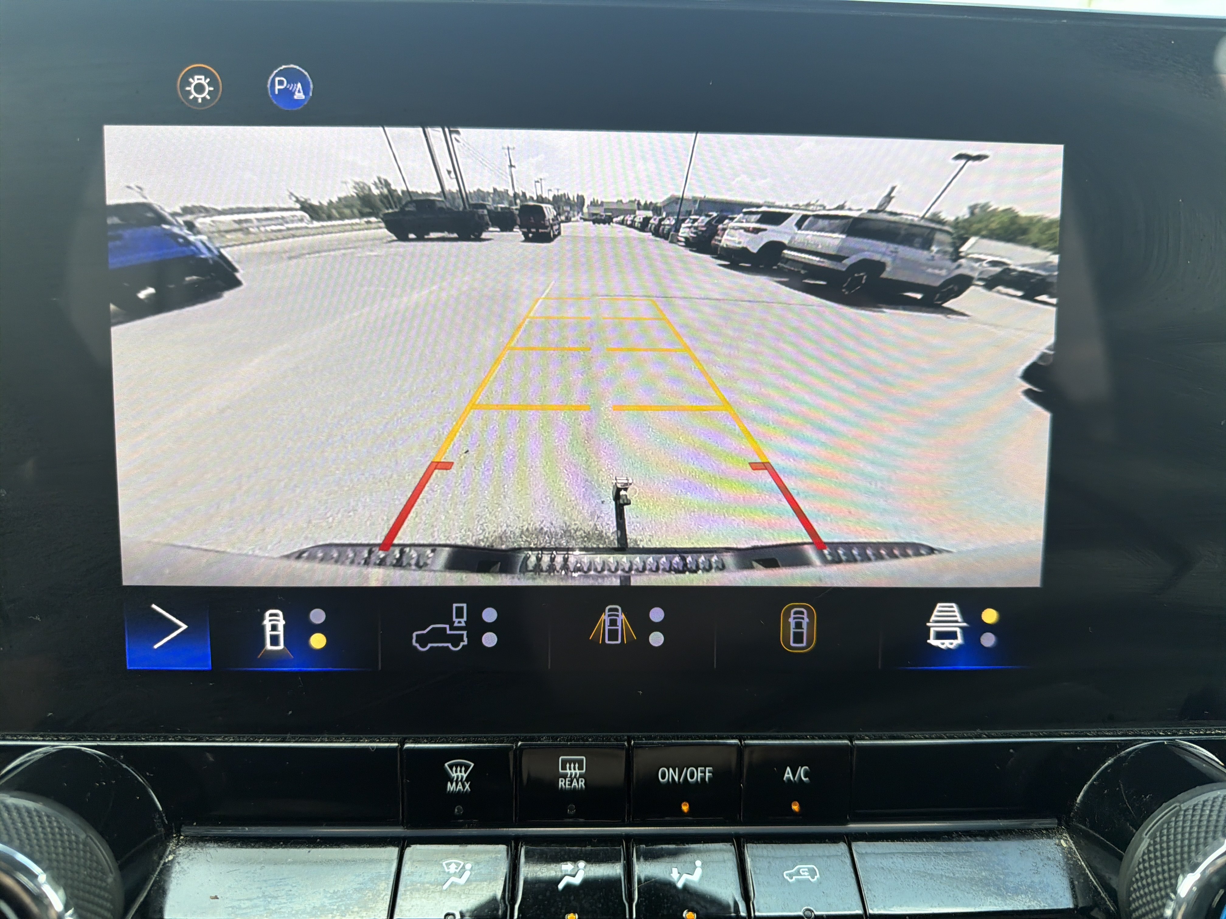 Used 2024 Chevrolet Colorado Trail Boss w/ Technology Package AWD/4WD image 28