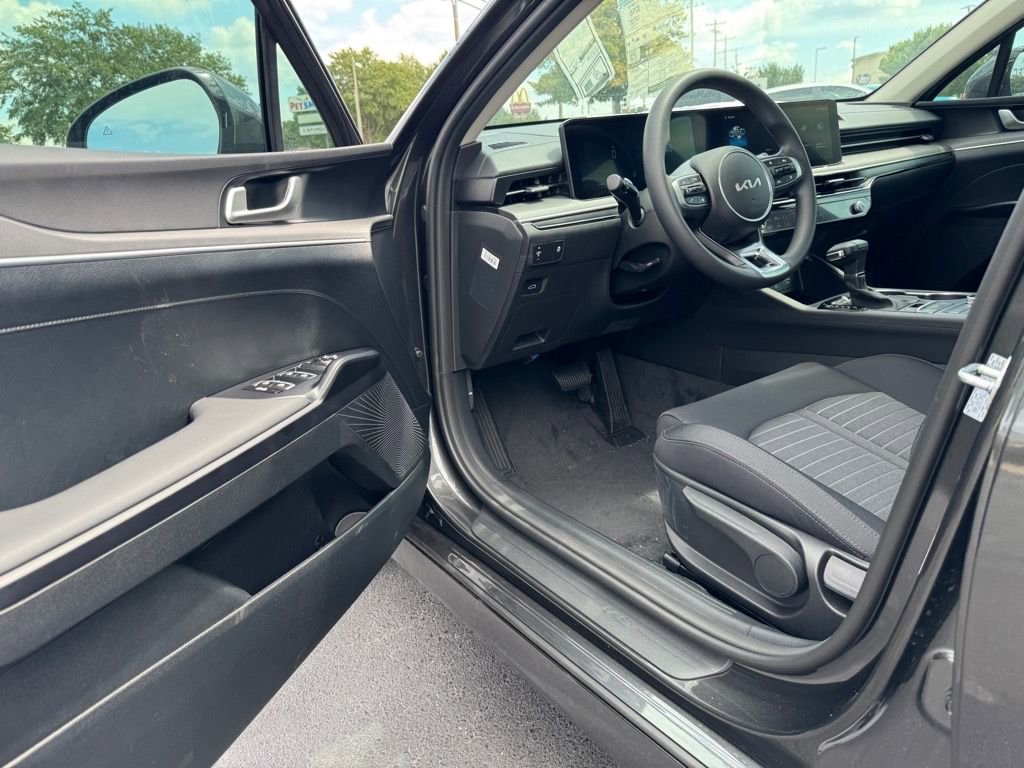 New 2026 Kia K5 LXS image 10