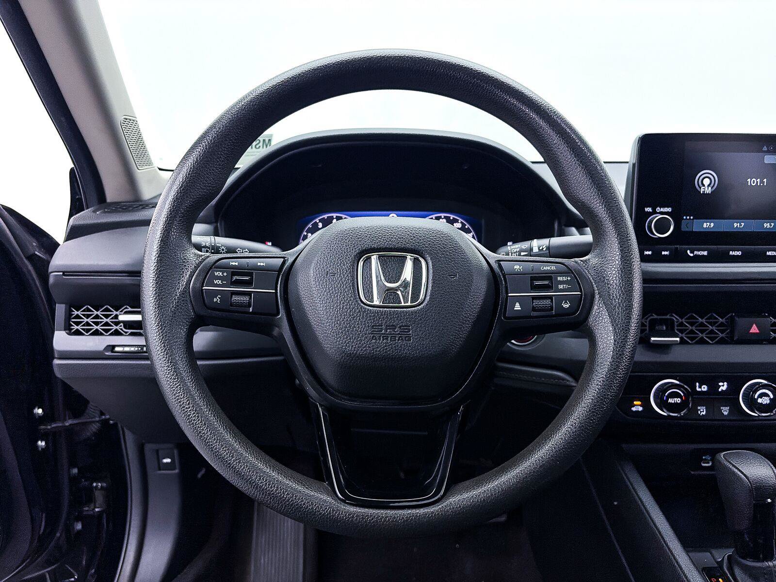 Used 2025 Honda Accord SE image 28