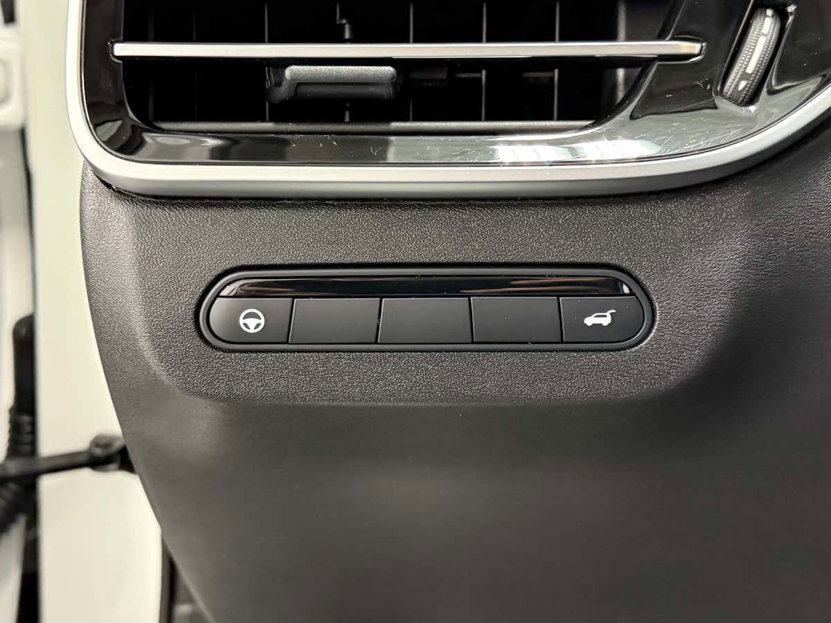 Used 2024 INFINITI QX60 Luxe image 23