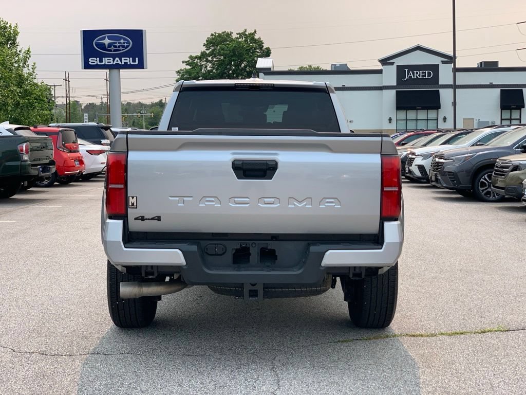 Used 2025 Toyota Tacoma TRD Sport AWD/4WD image 6