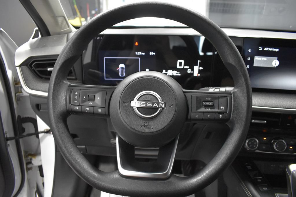Certified 2025 Nissan Kicks SV AWD/4WD image 23