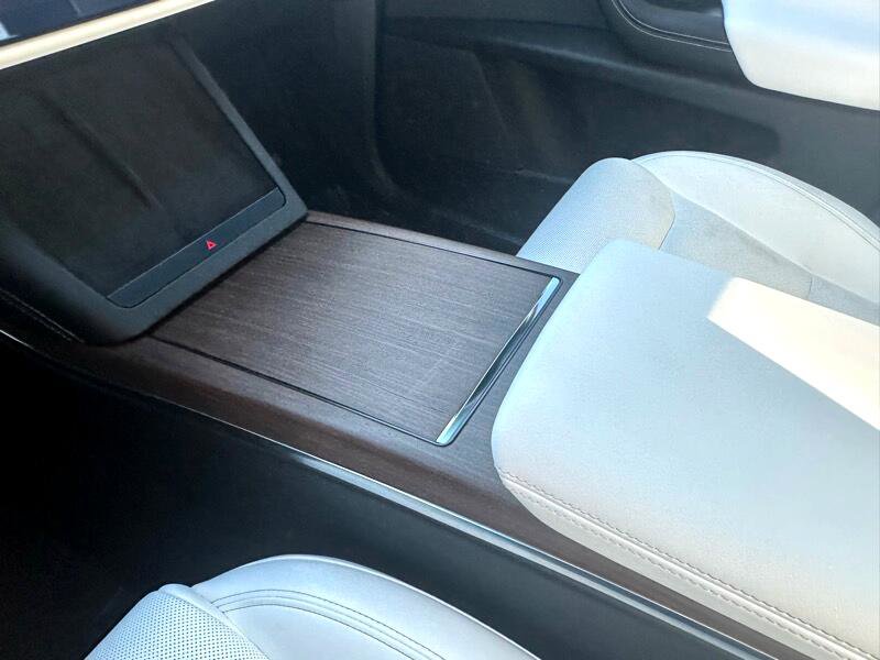 Used 2023 Tesla Model X image 28