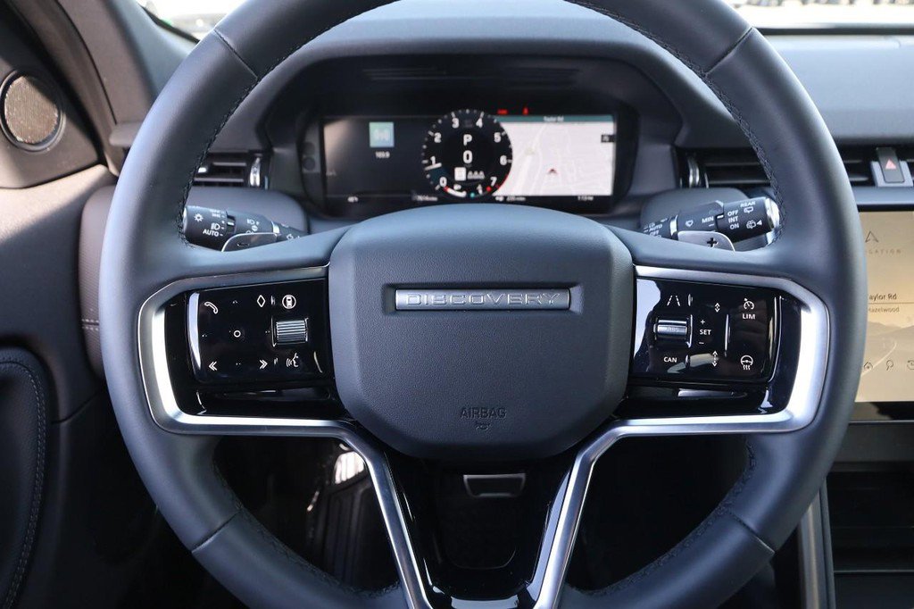 Used 2024 Land Rover Discovery Sport Dynamic SE image 12