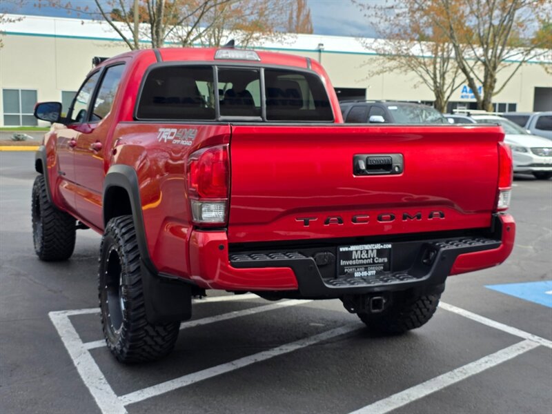 Used 2016 Toyota Tacoma TRD Off-Road w/ Premium & Technology Package AWD/4WD image 7