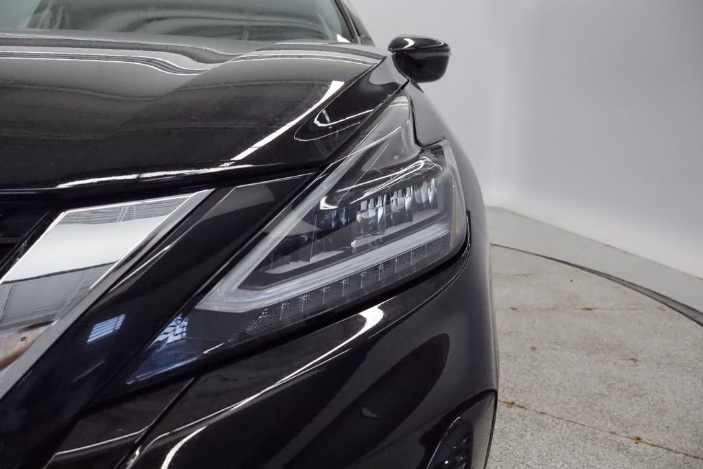 Used 2023 Nissan Murano SV AWD/4WD image 3
