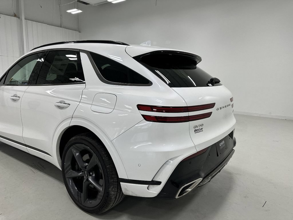 Certified 2026 Genesis GV70 3.5T Sport Prestige AWD/4WD image 15