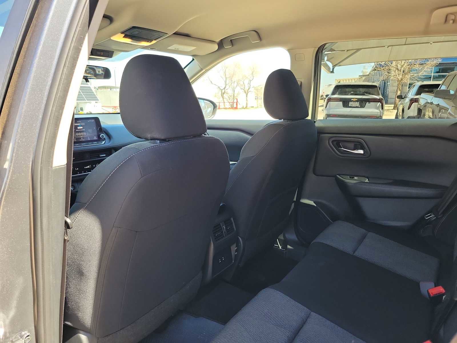 Used 2024 Nissan Rogue SV image 8