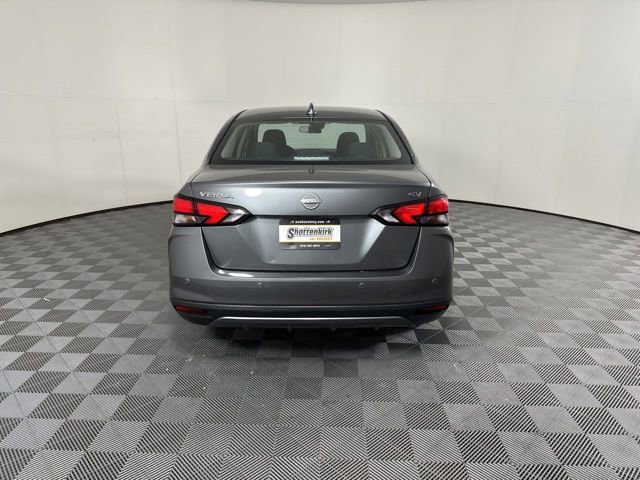 Used 2023 Nissan Versa SV FWD image 5