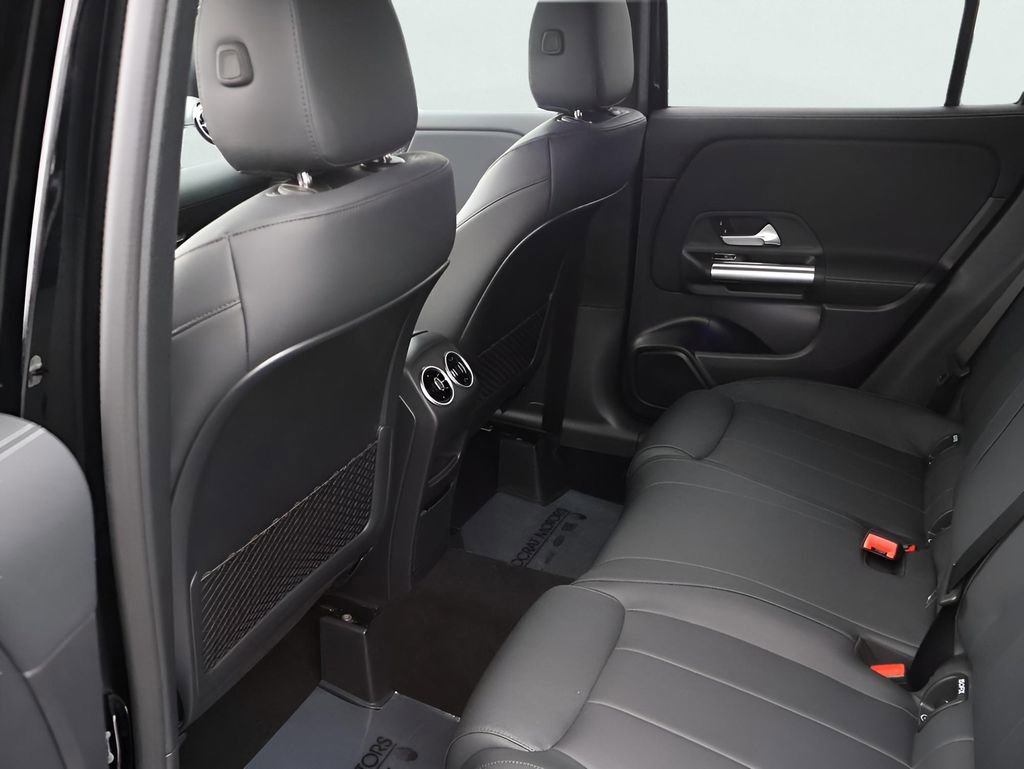 Certified 2025 Mercedes-Benz GLA 250 4MATIC image 39