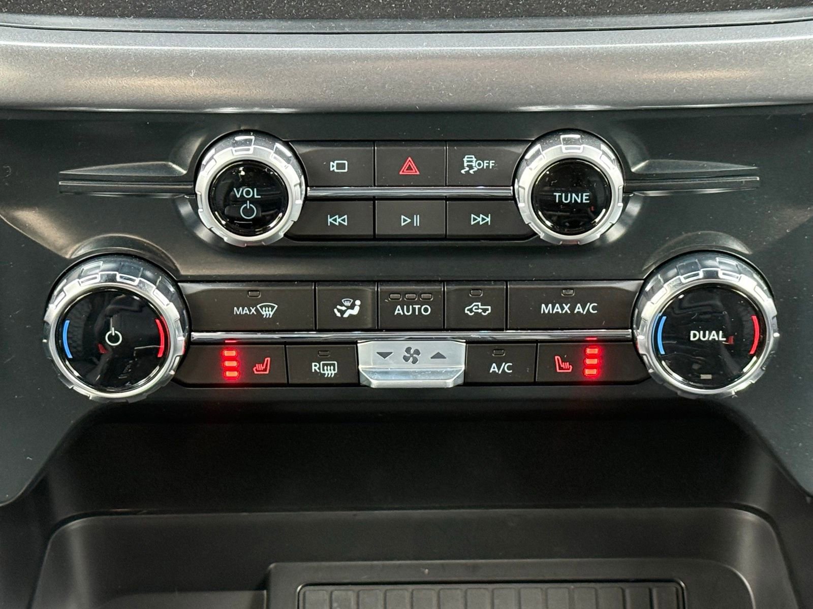 New 2025 Ford F150 XLT w/ Equipment Group 303A High image 29