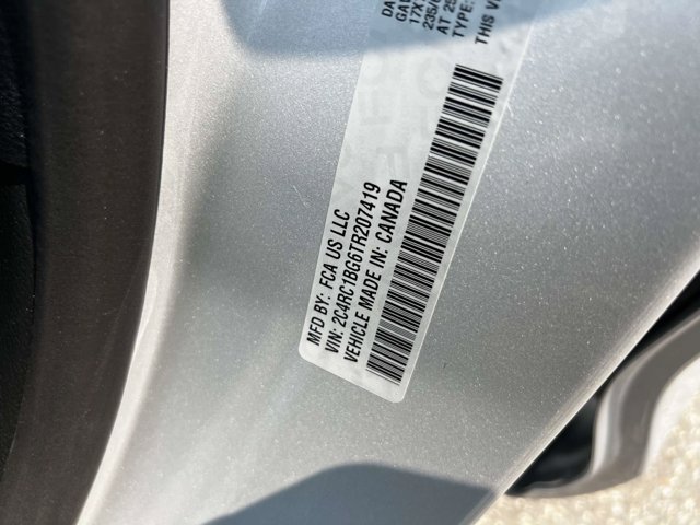 Used 2026 Chrysler Pacifica Select FWD image 18