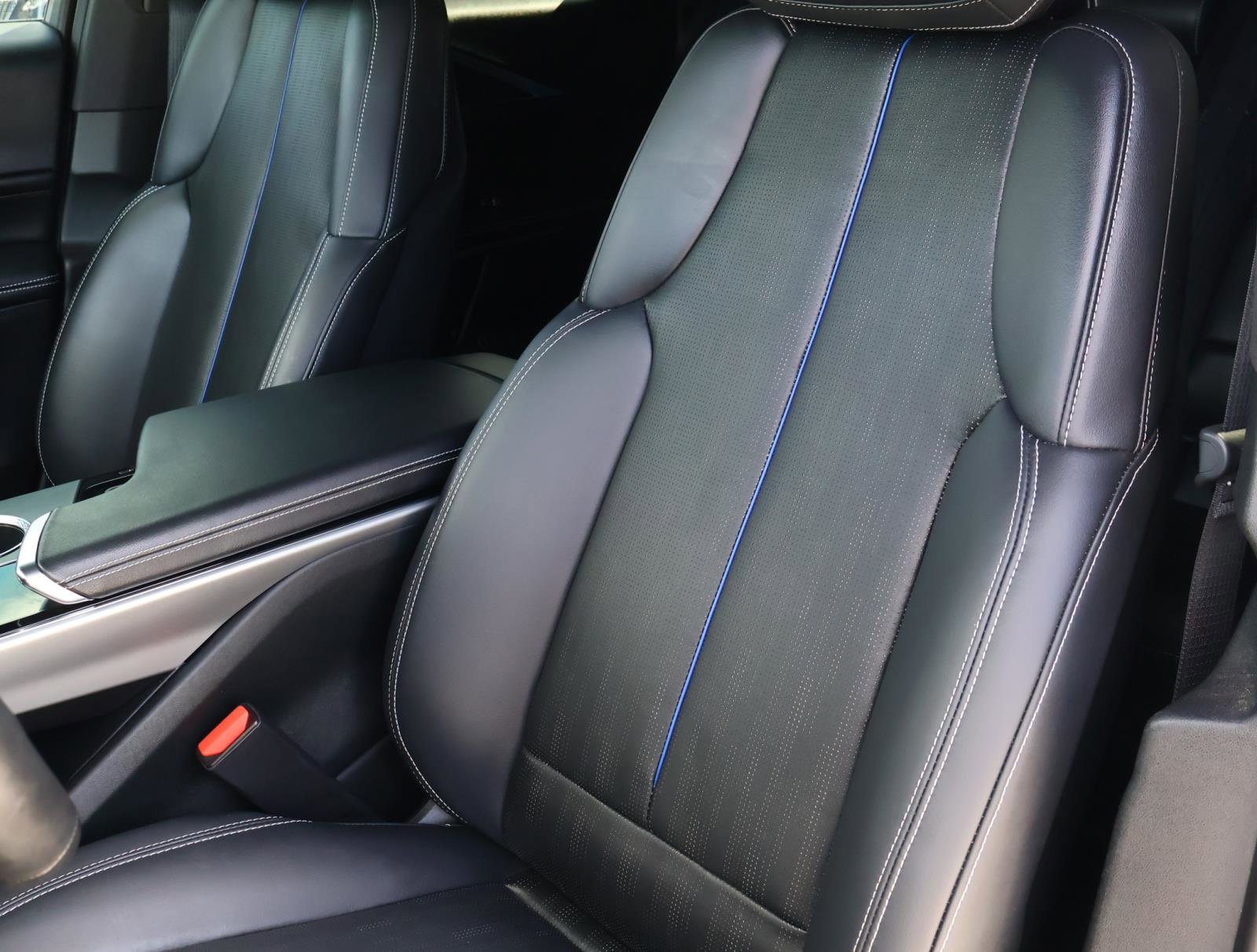 Certified 2024 Cadillac Lyriq Luxury w/ LPO, Floor Liner Package AWD/4WD image 18