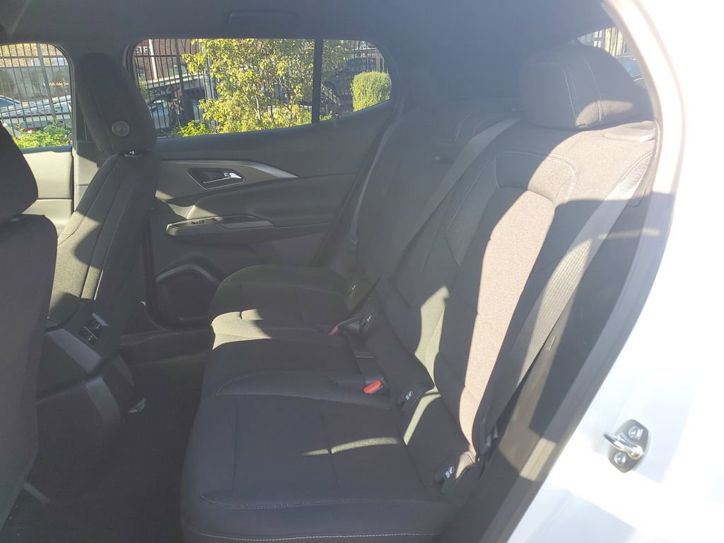 New 2026 Chevrolet Equinox EV LT image 12