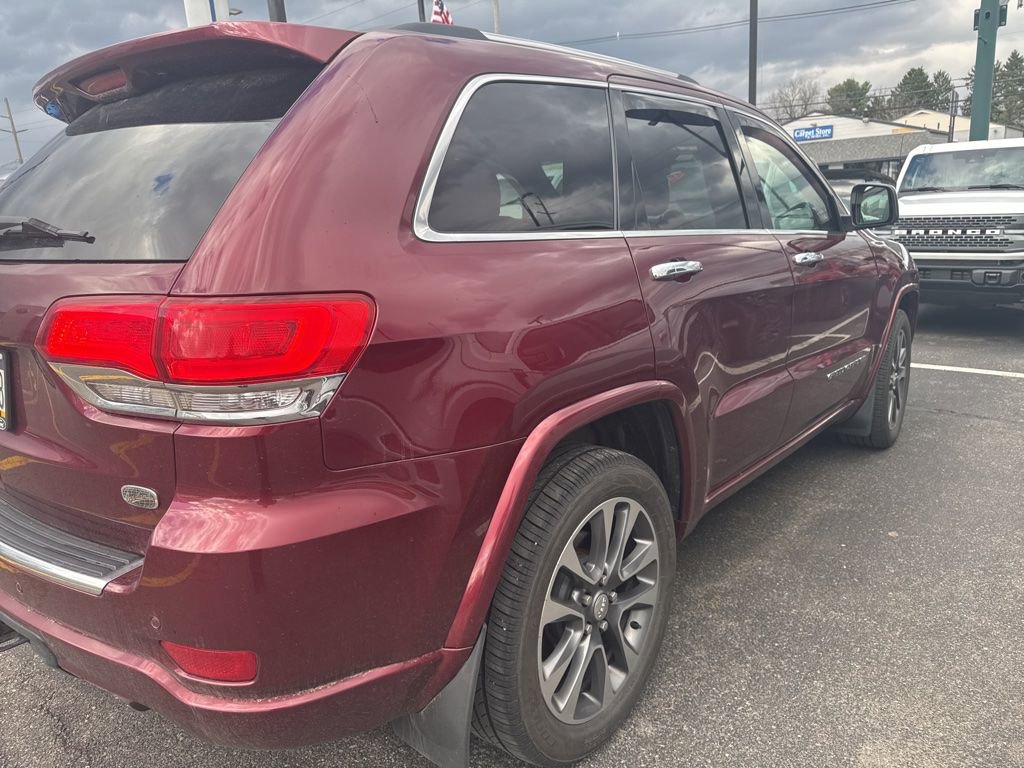Used 2017 Jeep Grand Cherokee Overland AWD/4WD image 5