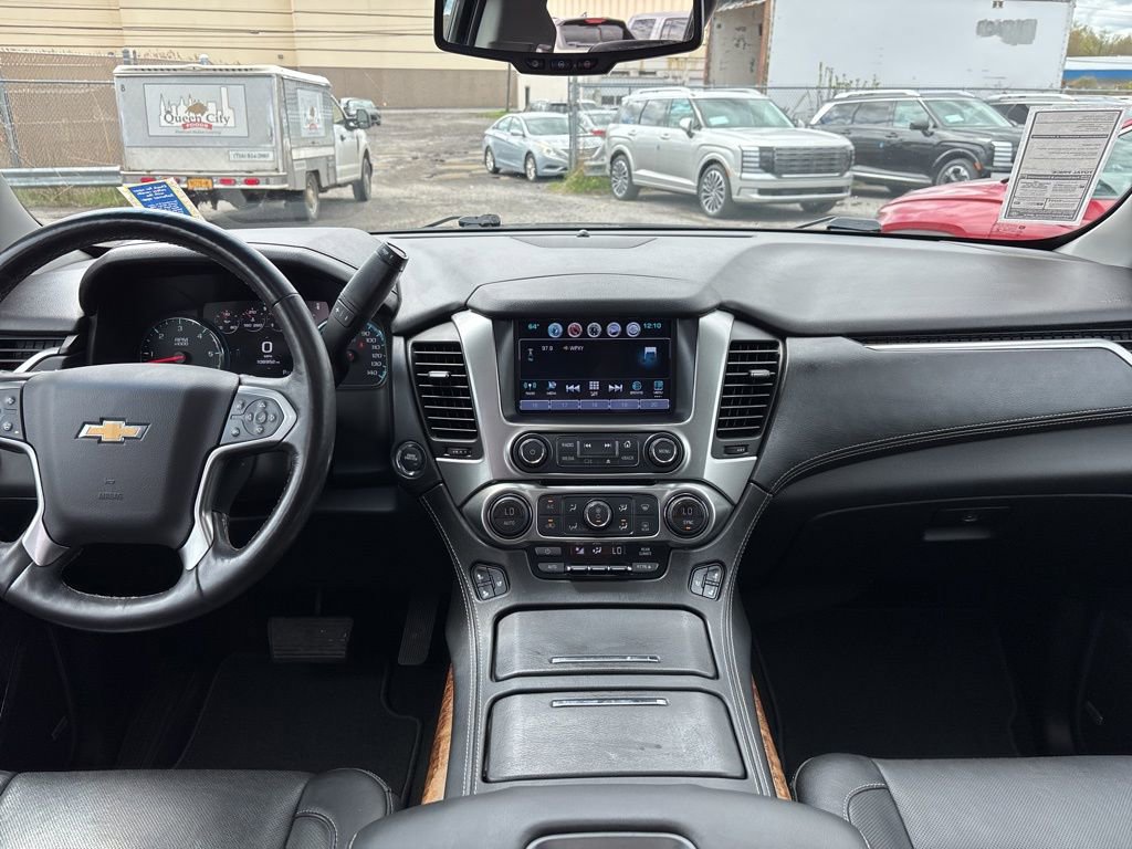 Used 2018 Chevrolet Suburban Premier AWD/4WD image 18
