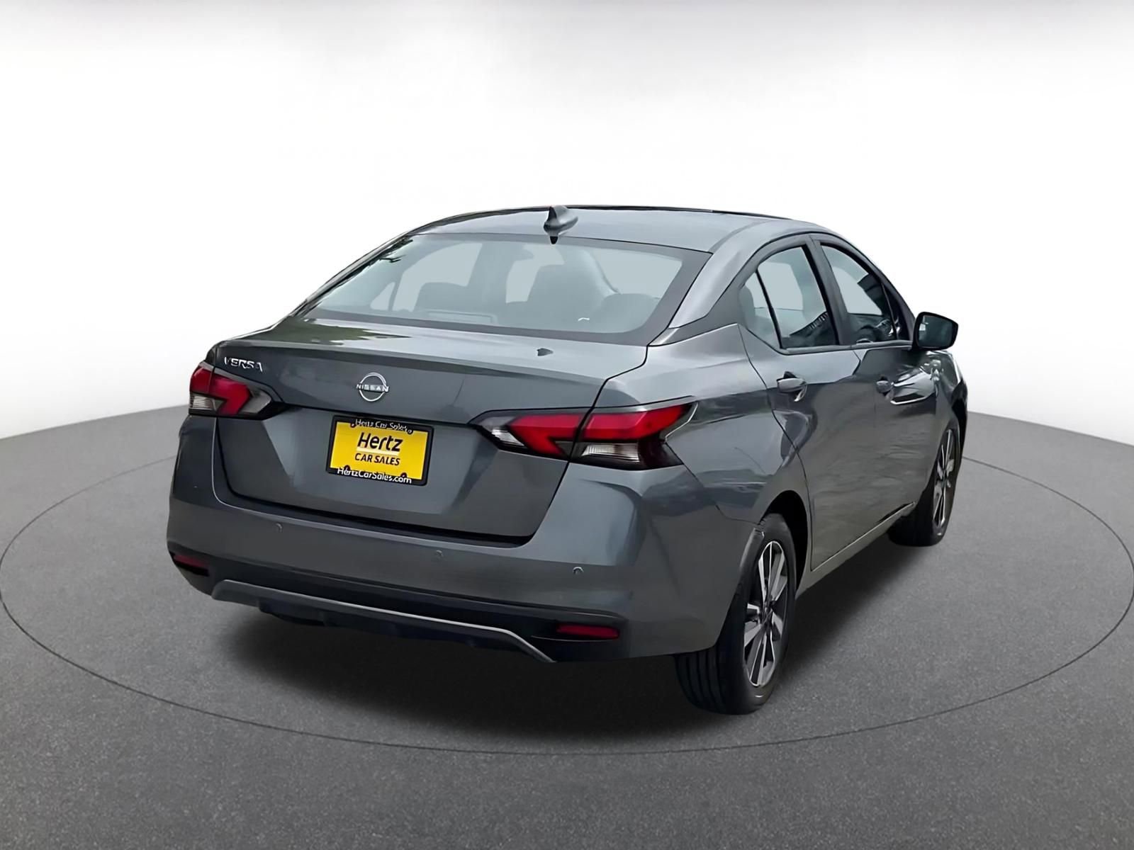 Used 2025 Nissan Versa SV FWD image 14