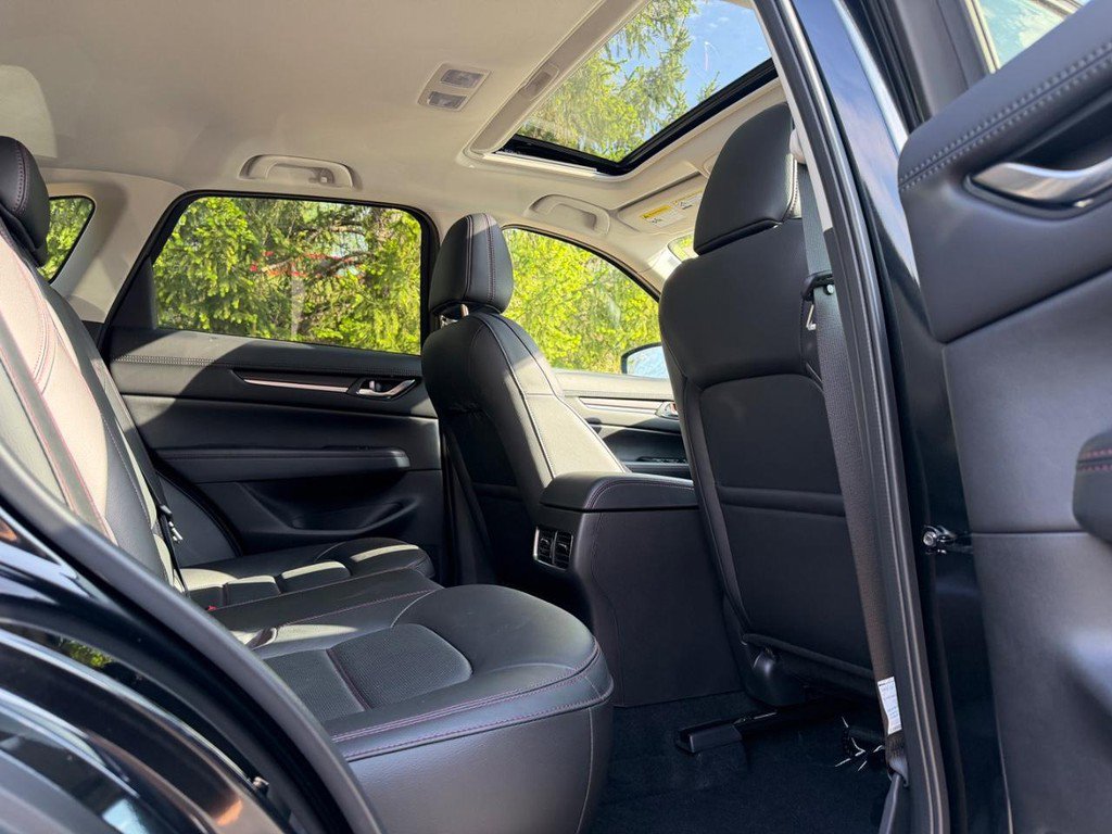 Used 2025 MAZDA CX-5 Carbon Edition image 10