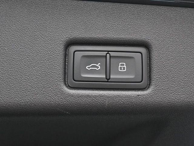 Certified 2025 Audi Q5 Premium Plus w/ Premium Plus image 33