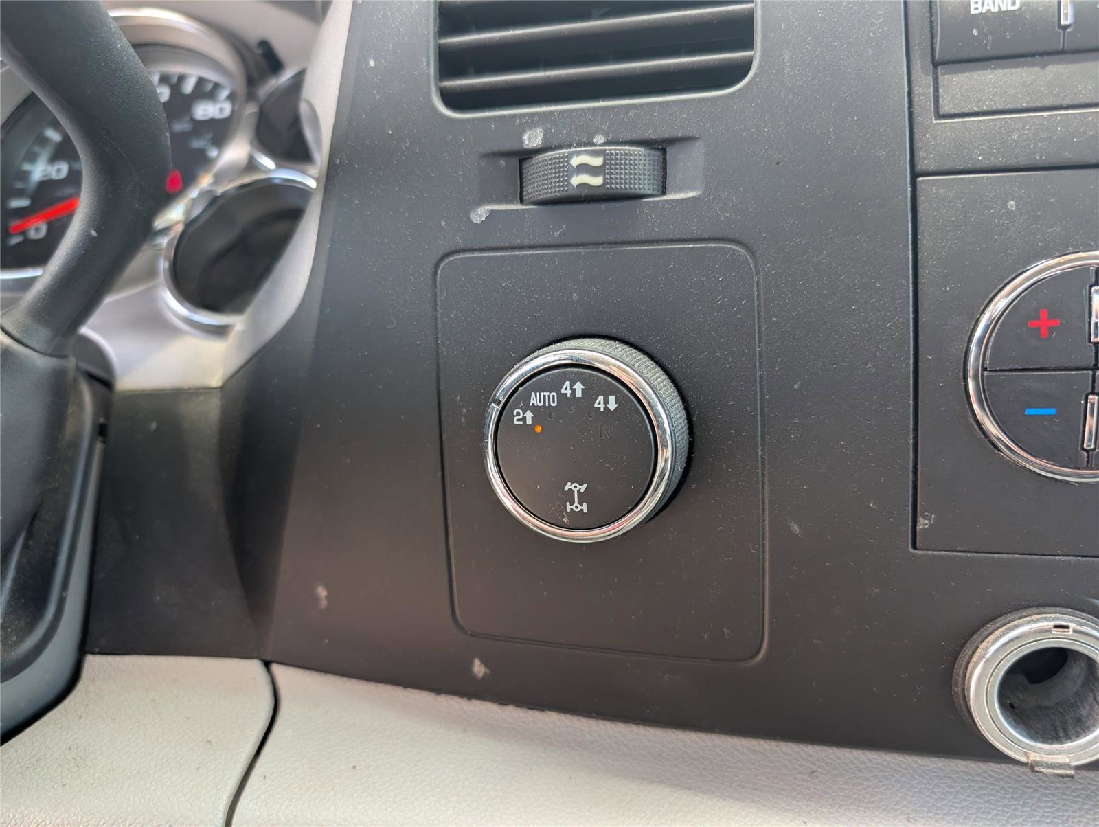 Used 2011 GMC Sierra 1500 SLE w/ Power Tech Package image 17