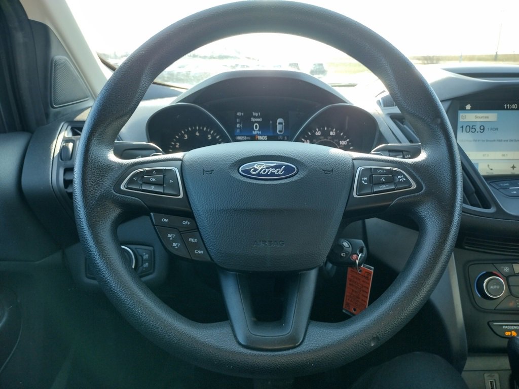 Used 2017 Ford Escape SE w/ Equipment Group 201A image 6