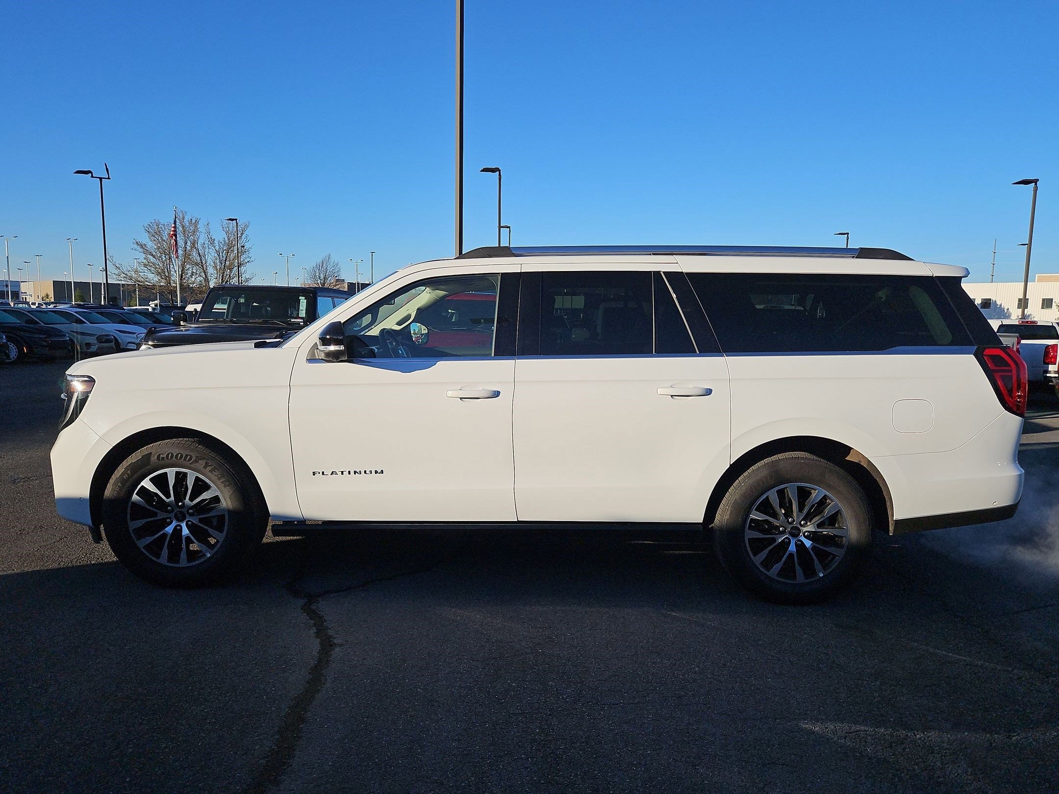 Used 2025 Ford Expedition Max Platinum image 10