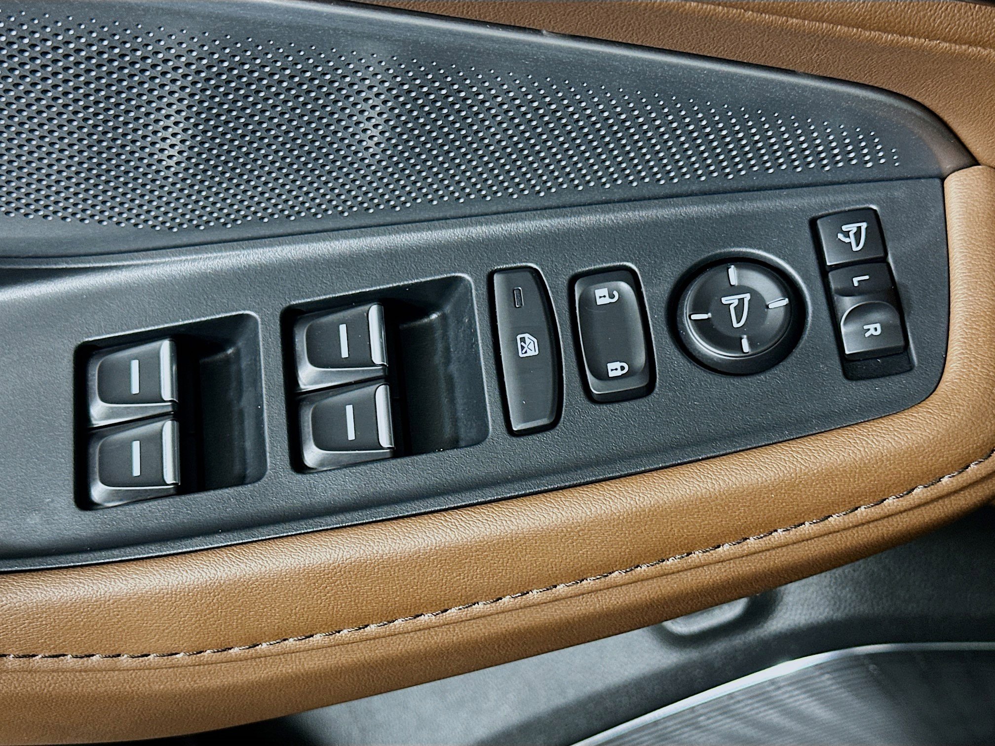 Used 2026 Acura MDX FWD w/ Technology Package image 15