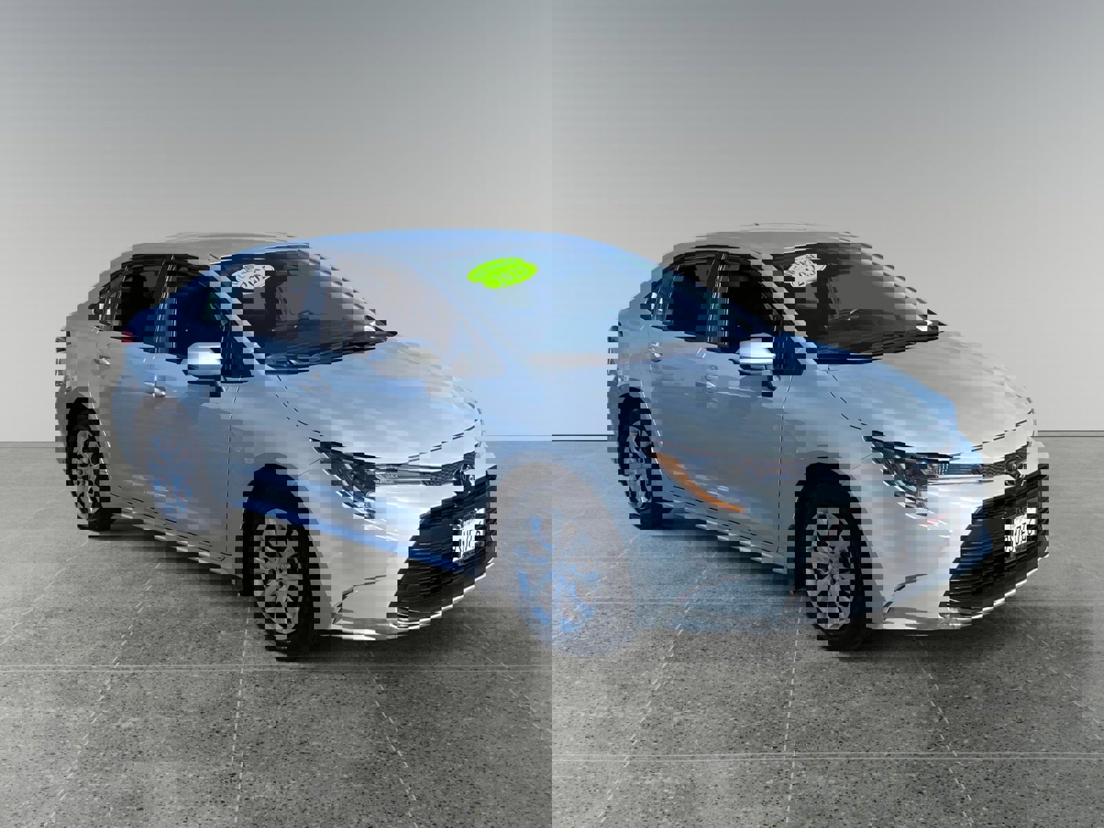 Used 2025 Toyota Corolla LE image 7