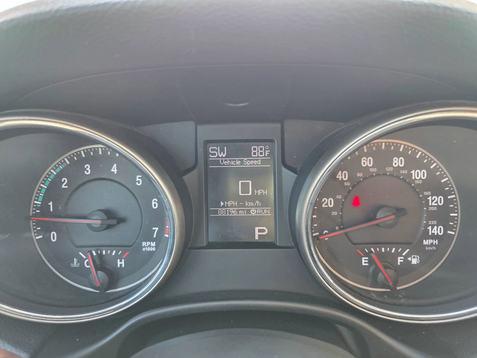 Used 2013 Jeep Grand Cherokee Limited w/ Luxury Group II AWD/4WD image 16