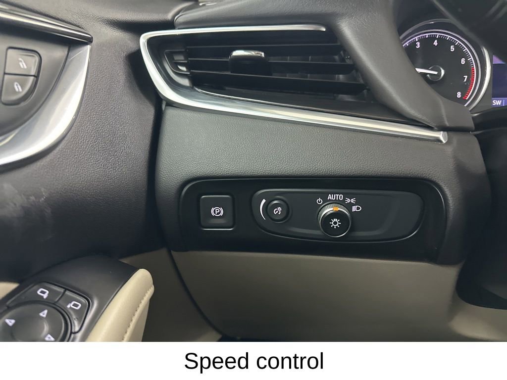 Used 2021 Buick Enclave Essence w/ Sound and Sites Package image 39