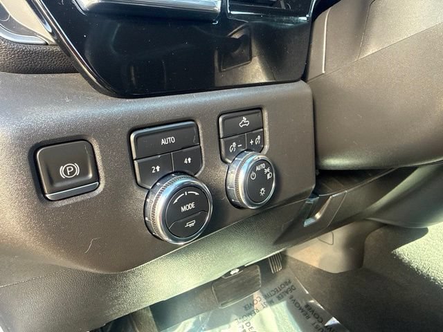 Used 2023 GMC Sierra 1500 SLE AWD/4WD image 11
