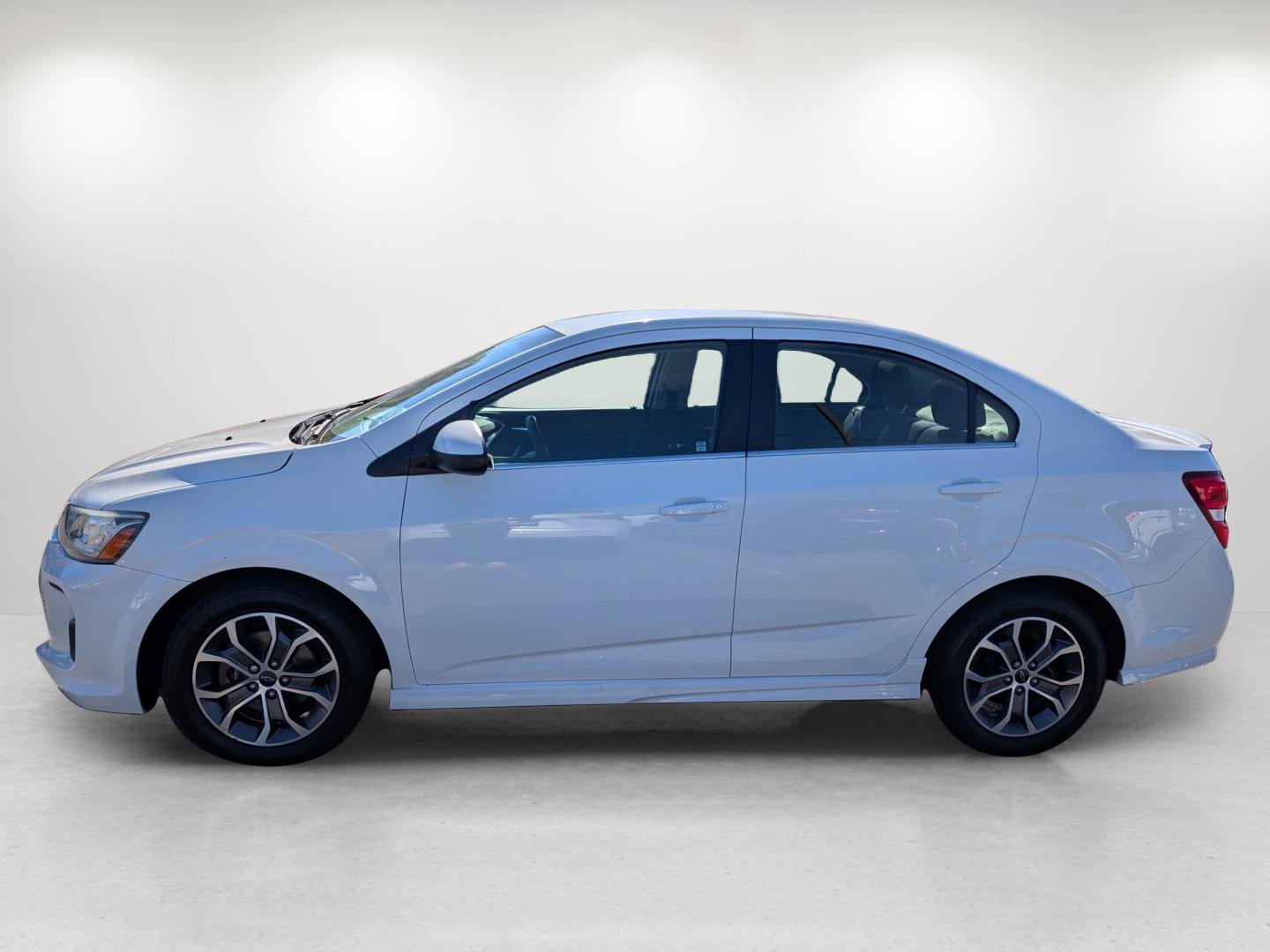 Used 2018 Chevrolet Sonic LT w/ RS Package image 8