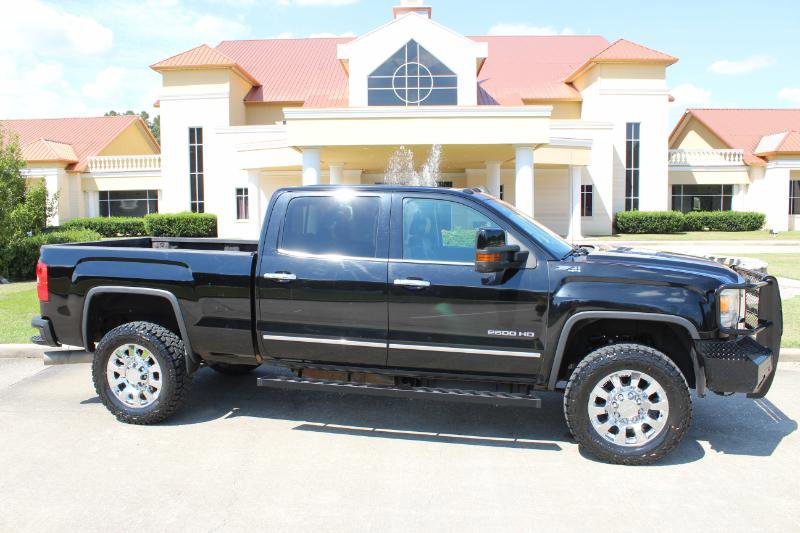 Used 2015 GMC Sierra 2500 SLT w/ Duramax Plus Package image 2