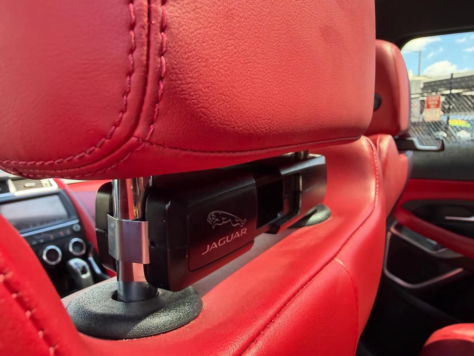 Used 2019 Jaguar E-PACE R-Dynamic HSE AWD/4WD image 44