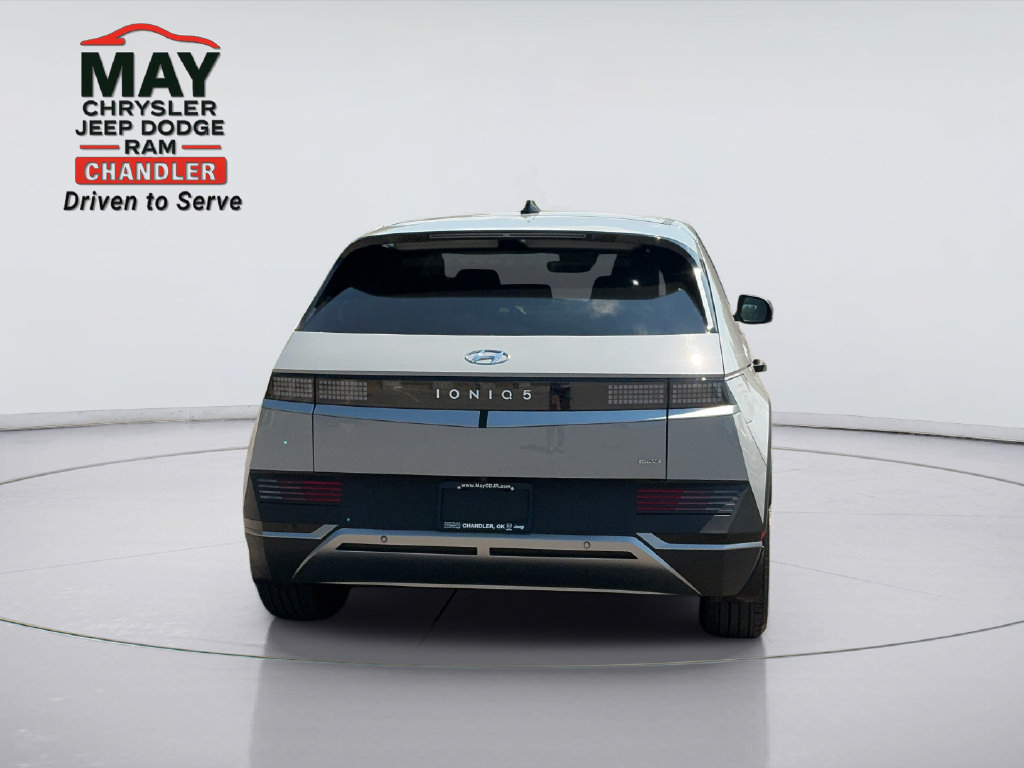 Used 2024 Hyundai Ioniq 5 SE AWD/4WD image 6