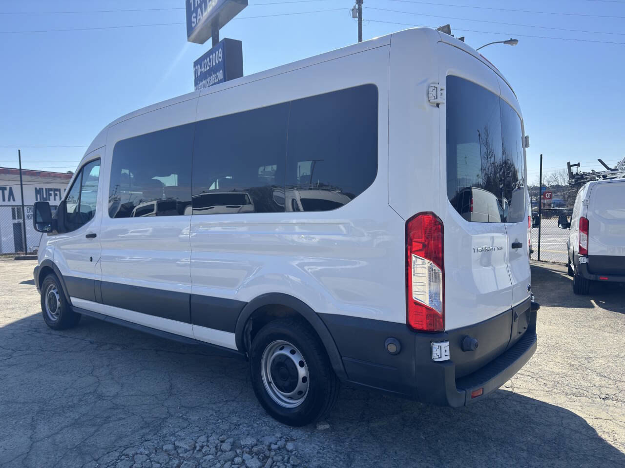 Used 2016 Ford Transit 350 XL image 5
