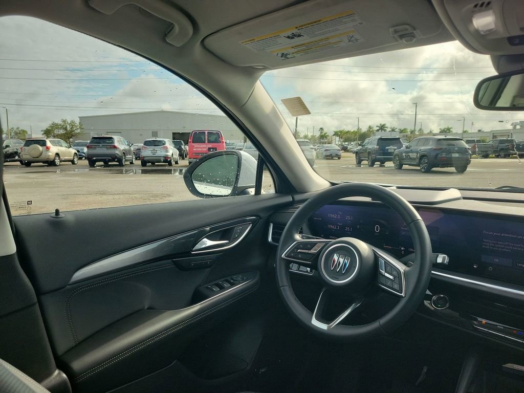 Used 2025 Buick Envision Preferred image 15