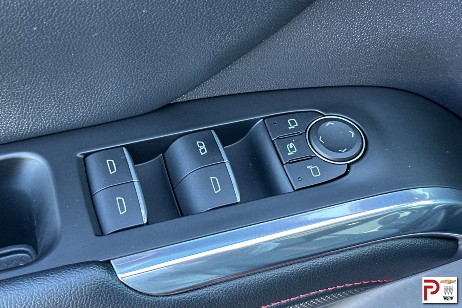 Certified 2024 Chevrolet Traverse RS image 12