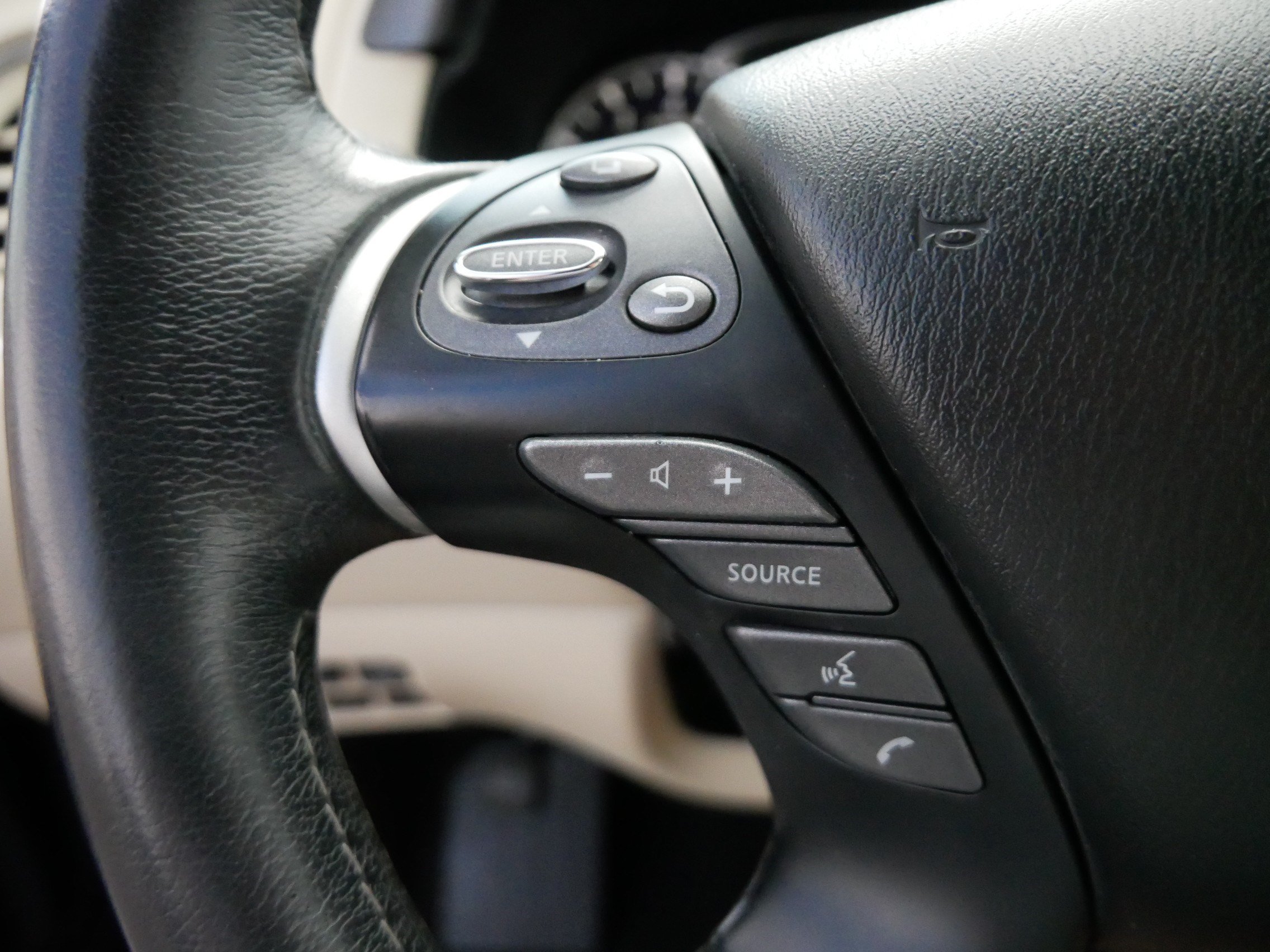 Used 2017 INFINITI QX60 Luxe AWD/4WD image 27