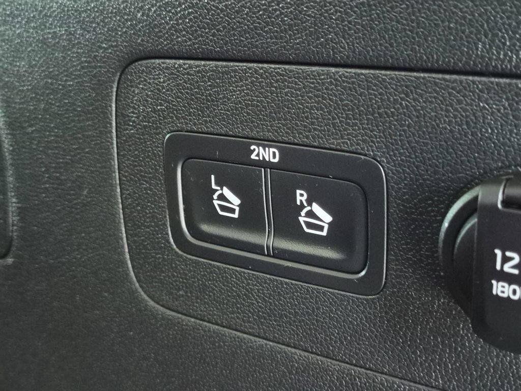 Certified 2023 Kia Sorento S AWD/4WD image 9