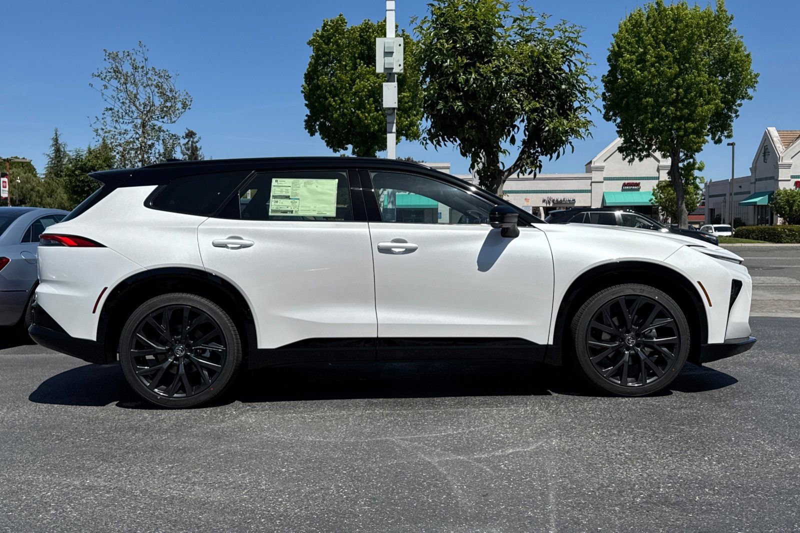 New 2026 Toyota Crown Signia image 9