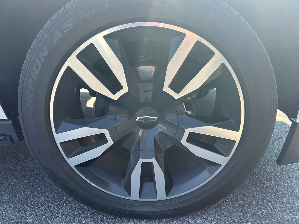 Used 2019 Chevrolet Tahoe Premier AWD/4WD image 30