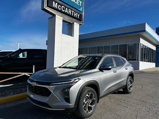 New 2026 Chevrolet Trax LT image 2