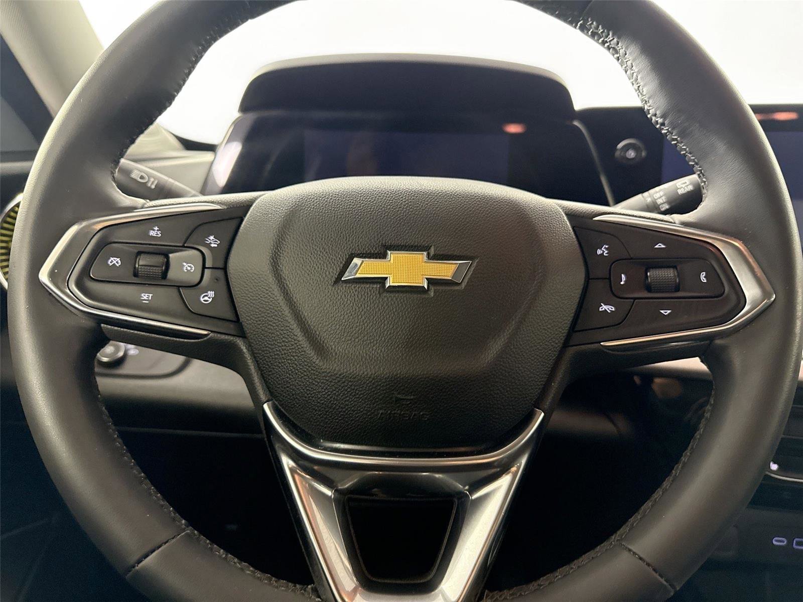 Used 2024 Chevrolet Trax LT w/ Driver Confidence Package FWD image 16