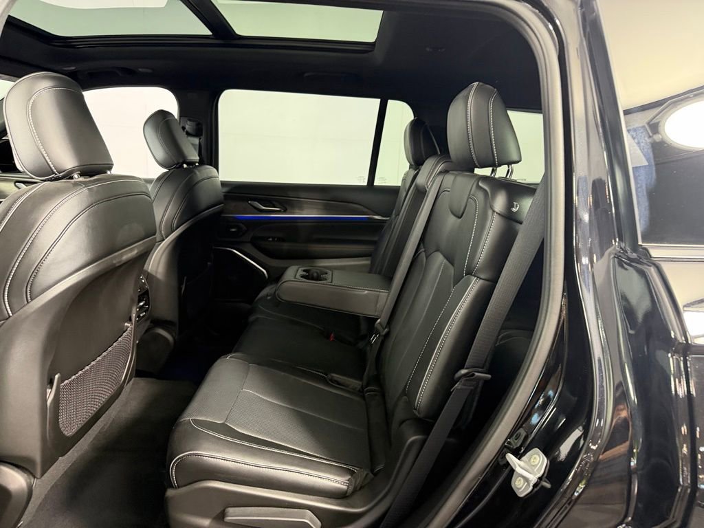 Used 2025 Jeep Grand Cherokee L Overland w/ Trailer Tow Package AWD/4WD image 26