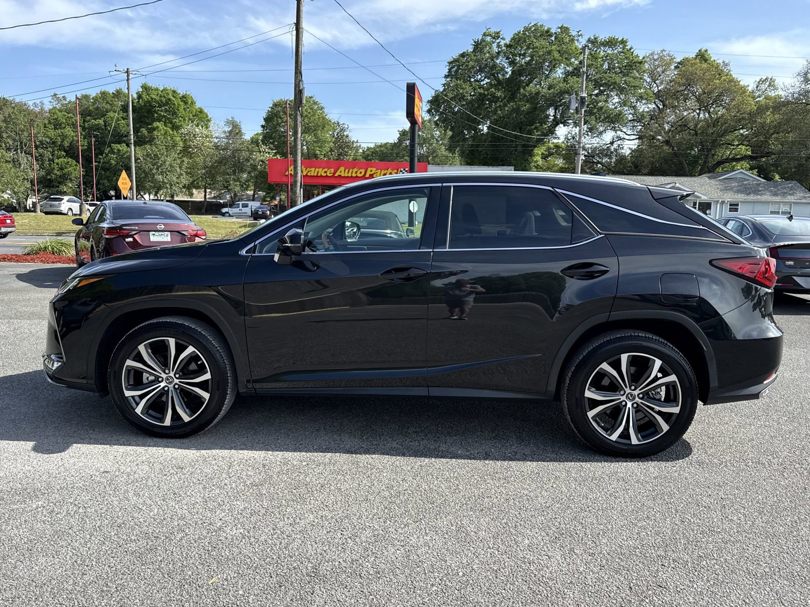 Used 2022 Lexus RX 350 FWD w/ Premium Package image 2