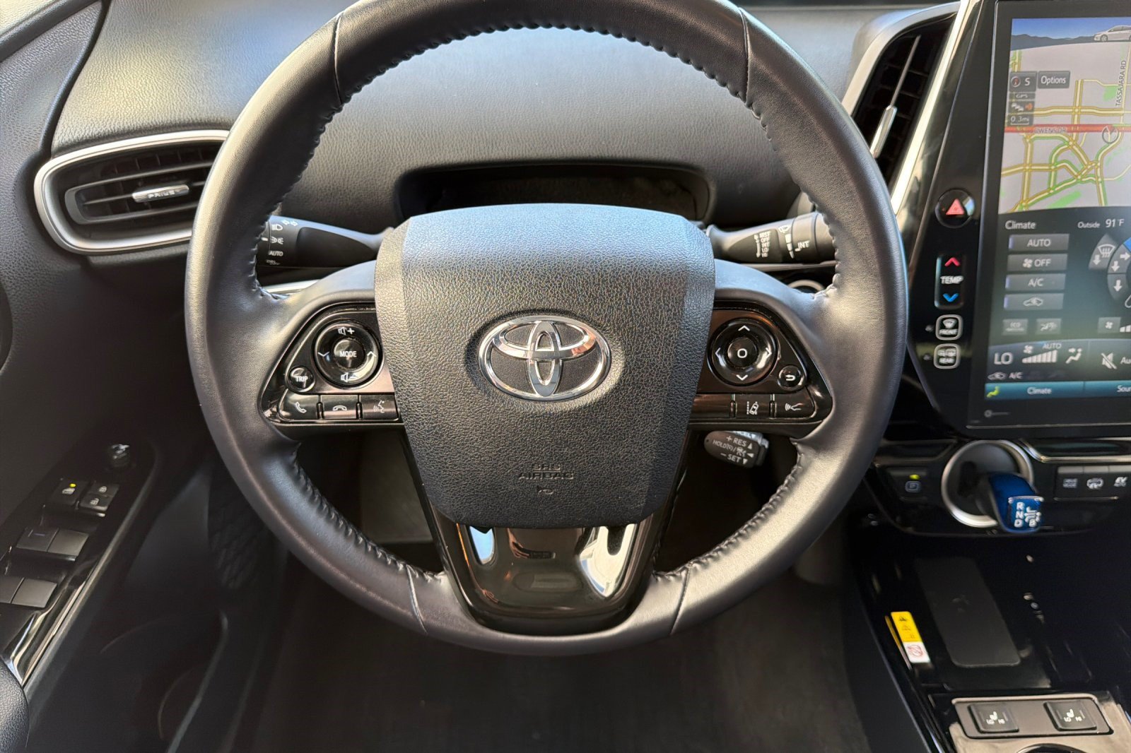 Used 2022 Toyota Prius Prime XLE FWD image 18