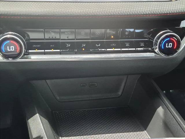 Used 2025 Chevrolet Equinox RS FWD image 15