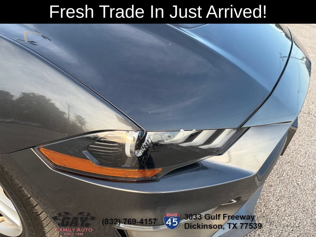 Used 2018 Ford Mustang Coupe RWD image 5